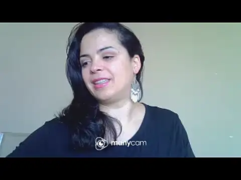 Snapshot of ITALIANASISIXX chatting on February 20, 11:42 am ITALIANASISIXX online show from February 20, 11:42 am