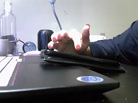 Snapshot of ITALIANASISIXX chatting on February 25, 7:31 am ITALIANASISIXX online show from February 25, 7:31 am