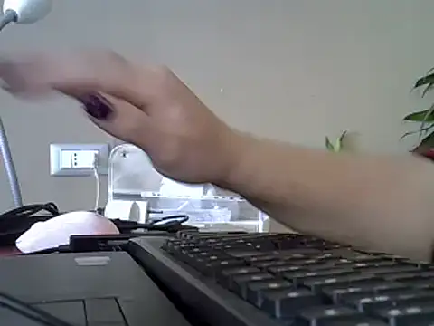 Snapshot of ITALIANASISIXX chatting on March 7, 7:08 am ITALIANASISIXX online show from March 7, 7:08 am