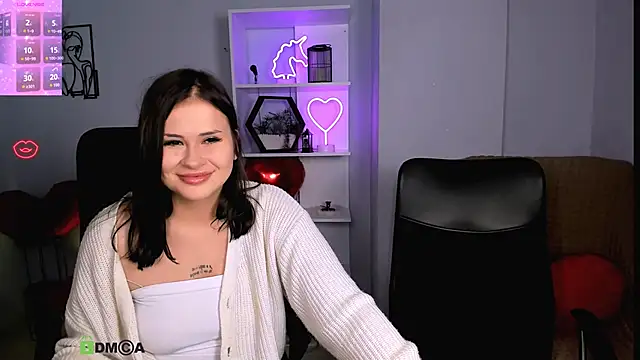 Snapshot of lau_ra_queen chatting on November 26, 10:22 pm lau ra queen online show from November 26, 10:22 pm