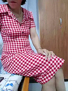 Rosalind xxx online show from December 4, 3:32 pm