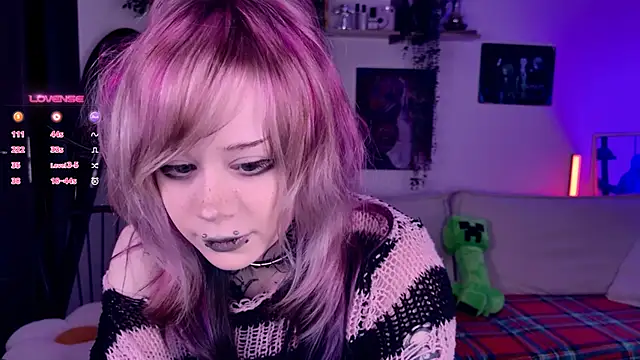 Lollyshy online show from November 14, 10:36 am