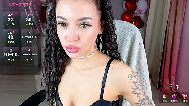 Alexa   Hill online show from October 3, 8:39 pm