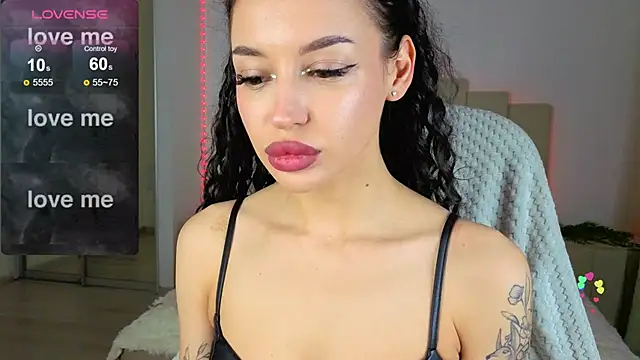 Alexa   Hill online show from October 14, 1:06 am