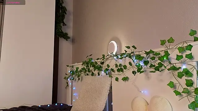 BlushinBloom online show from February 17, 6:32 am