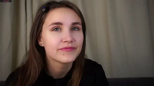 Snapshot of EthalFlowers chatting on November 19, 1:16 am EthalFlowers online show from November 19, 1:16 am