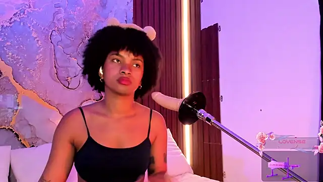 Lolalewis777 online show from September 20, 8:32 pm