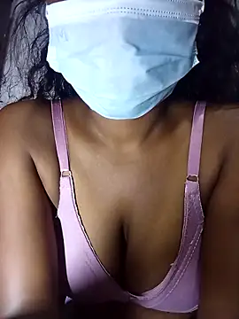 Snapshot of MickMicky chatting on October 21, 12:55 am MickMicky online show from October 21, 12:55 am