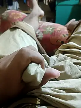 Snapshot of zayaan0 chatting on September 19, 10:49 am zayaan0 online show from September 19, 10:49 am