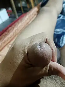 Snapshot of zayaan0 chatting on December 1, 5:07 pm zayaan0 online show from December 1, 5:07 pm