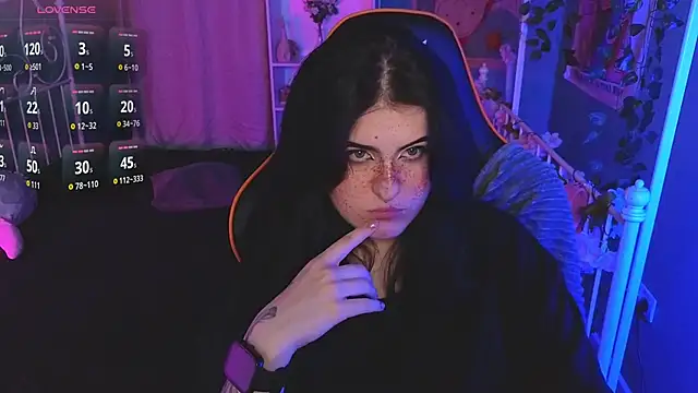 Snapshot of Dark_Shine chatting on November 26, 6:47 am Dark Shine online show from November 26, 6:47 am