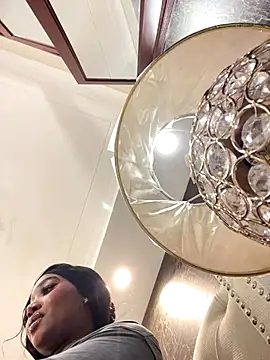 Snapshot of alisonn_moon chatting on October 23, 10:19 pm alisonn moon online show from October 23, 10:19 pm