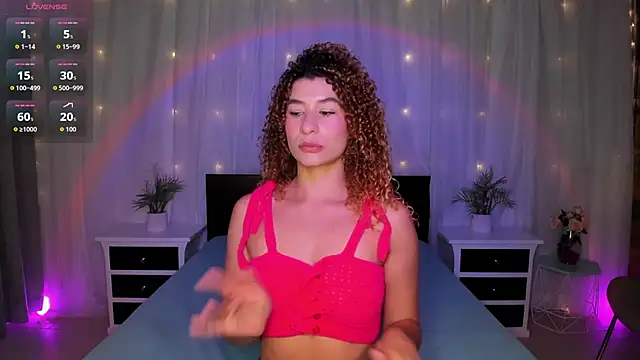 Evolet Bee online show from December 15, 11:36 am