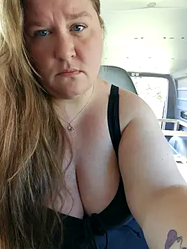 Snapshot of Love86Emily chatting on September 21, 6:42 pm Love86Emily online show from September 21, 6:42 pm