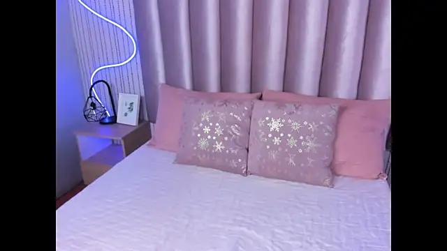 SamanthaPeachss online show from November 5, 12:05 pm