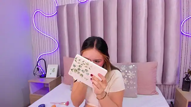 SamanthaPeachss online show from November 8, 11:54 am