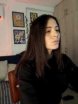 mishelkrave  online show from October 6, 1:36 am