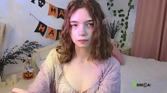 Evi Brook online show from October 22, 1:33 pm