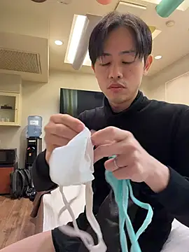 iiiviviii online show from March 5, 12:01 pm