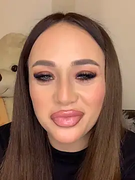 hannacandii online show from November 11, 5:46 pm