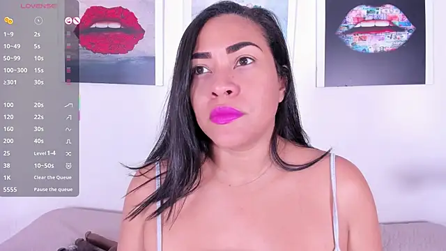 Monika-Ruiz online show from November 15, 7:32 pm