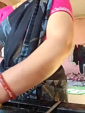 indianhotwife639 online show from March 28, 2:55 am