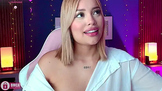 Snapshot of _meliblue chatting on September 18, 7:27 pm meliblue online show from September 18, 7:27 pm