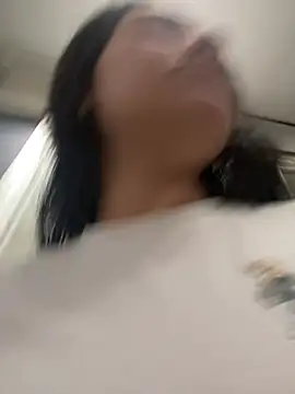 Alyha Cortes online show from January 15, 1:16 pm