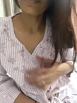 Shalu G online show from January 13, 1:05 pm