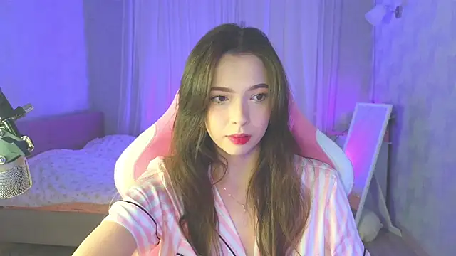 Snapshot of yuna_sunshy chatting on November 16, 12:05 am yuna sunshy online show from November 16, 12:05 am