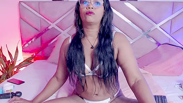 sofia 07 online show from October 9, 9:24 pm