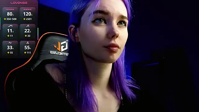 Snapshot of Kiara_Dream chatting on November 7, 8:42 pm Kiara Dream online show from November 7, 8:42 pm