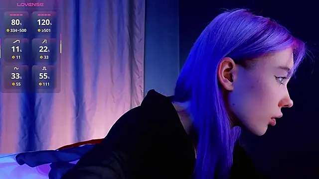 Snapshot of Kiara_Dream chatting on November 8, 9:24 pm Kiara Dream online show from November 8, 9:24 pm