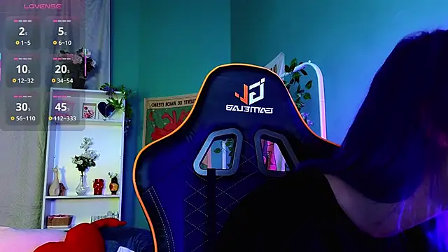 Snapshot of Kiara_Dream chatting on November 14, 9:46 pm Kiara Dream online show from November 14, 9:46 pm