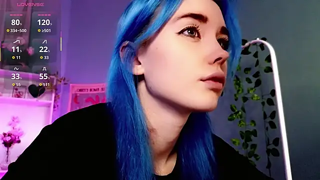 Snapshot of Kiara_Dream chatting on December 1, 9:09 pm Kiara Dream online show from December 1, 9:09 pm