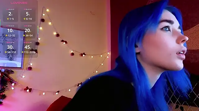 Snapshot of Kiara_Dream chatting on December 13, 8:25 pm Kiara Dream online show from December 13, 8:25 pm