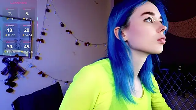 Snapshot of Kiara_Dream chatting on December 20, 9:11 pm Kiara Dream online show from December 20, 9:11 pm