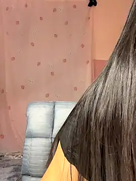 Snapshot of Mimi_love01 chatting on November 22, 9:08 am Mimi love01 online show from November 22, 9:08 am