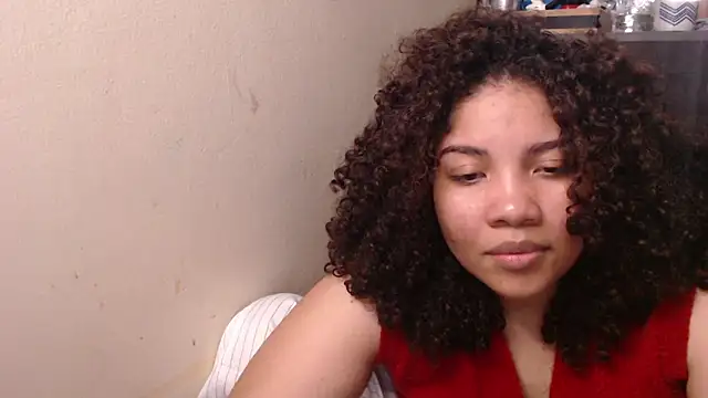 madelene online show from November 12, 5:08 am