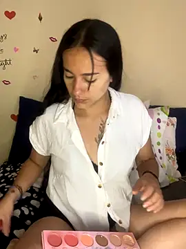 Snapshot of MiaRousexxx_ chatting on September 29, 4:01 pm MiaRousexxx online show from September 29, 4:01 pm