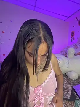 Snapshot of MiaRousexxx_ chatting on November 13, 12:42 am MiaRousexxx online show from November 13, 12:42 am