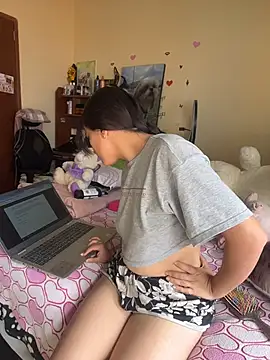 Snapshot of MiaRousexxx_ chatting on November 20, 4:18 pm MiaRousexxx online show from November 20, 4:18 pm