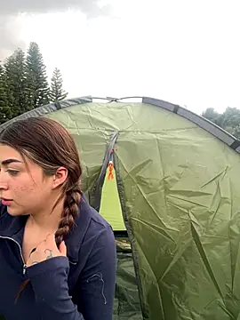 Snapshot of MiaRousexxx_ chatting on December 16, 7:41 pm MiaRousexxx online show from December 16, 7:41 pm