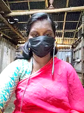 Snapshot of Tamildivya18 chatting on October 8, 4:10 am Tamildivya18 online show from October 8, 4:10 am