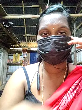 Snapshot of Tamildivya18 chatting on November 20, 5:18 am Tamildivya18 online show from November 20, 5:18 am