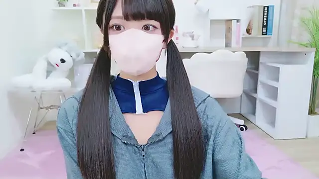 Reina Fcup online show from September 19, 10:38 am