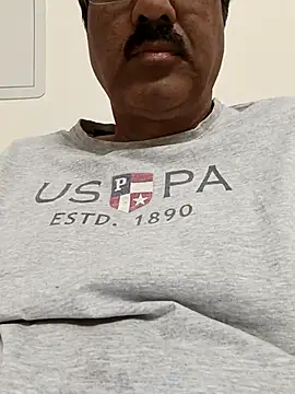 Snapshot of moonflower25 chatting on September 11, 2:17 pm moonflower25 online show from September 11, 2:17 pm