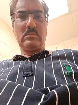 Snapshot of moonflower25 chatting on September 22, 8:27 am moonflower25 online show from September 22, 8:27 am