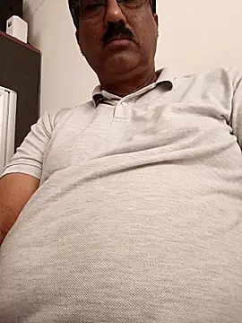 Snapshot of moonflower25 chatting on October 7, 10:56 am moonflower25 online show from October 7, 10:56 am