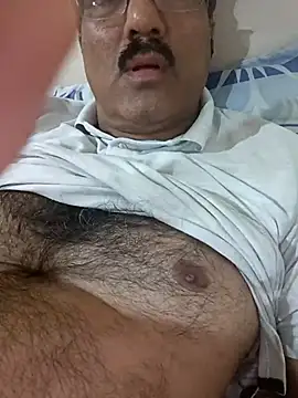 Snapshot of moonflower25 chatting on October 31, 11:11 am moonflower25 online show from October 31, 11:11 am